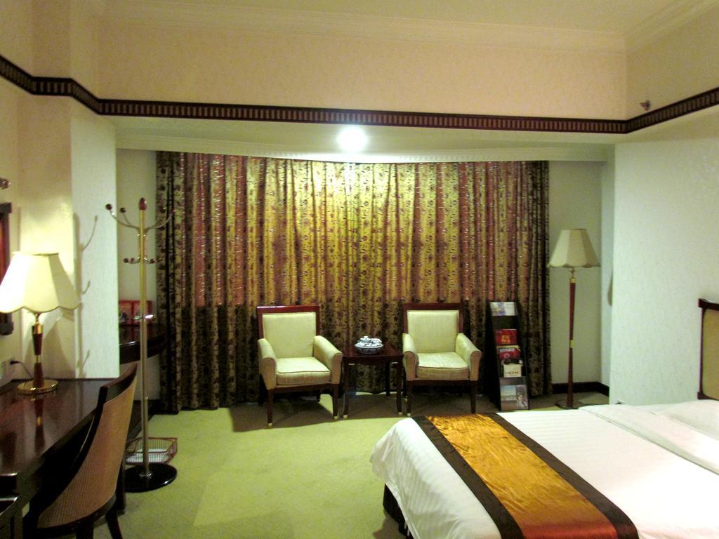 W.Y. Lera Hotel Гуанчжоу Екстер'єр фото