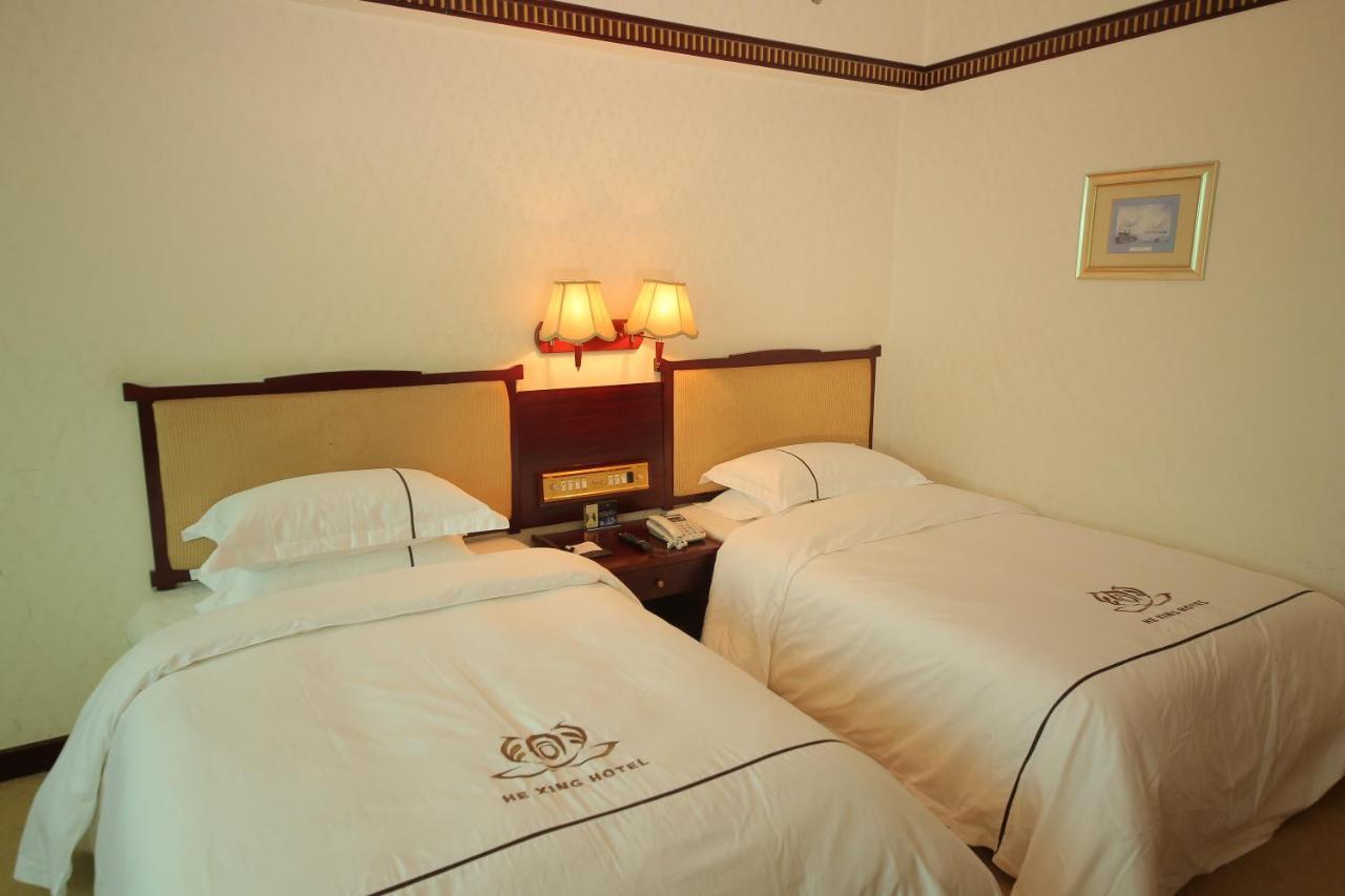 W.Y. Lera Hotel Гуанчжоу Екстер'єр фото