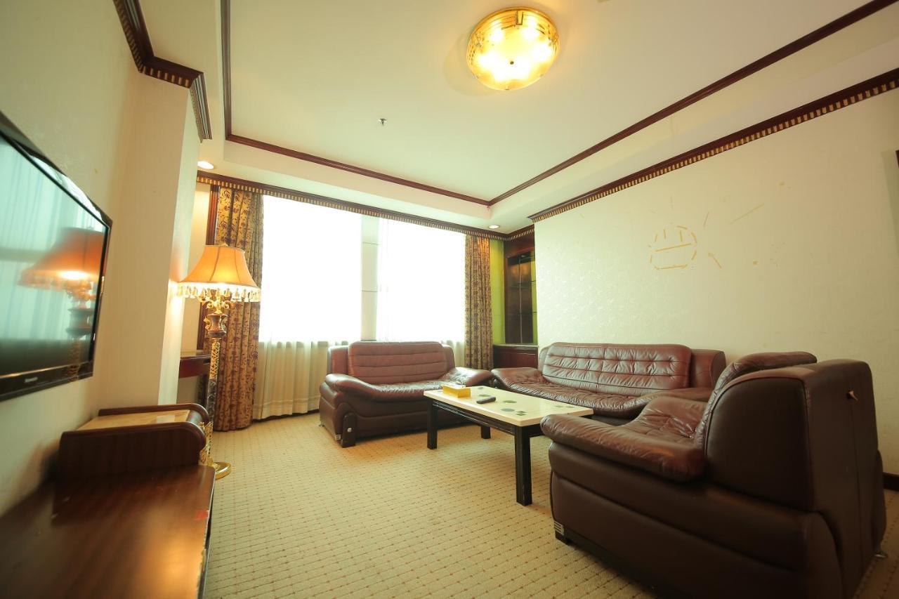 W.Y. Lera Hotel Гуанчжоу Екстер'єр фото